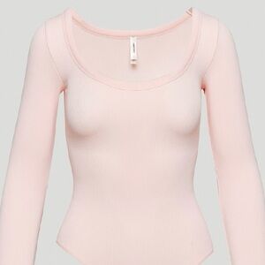 Aritzia - Sunday Best - Pink Long Sleeve Bodysuit